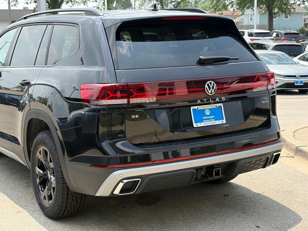 New 2026 Deep Black Pearl Volkswagen 2.0T Peak Edition image 7