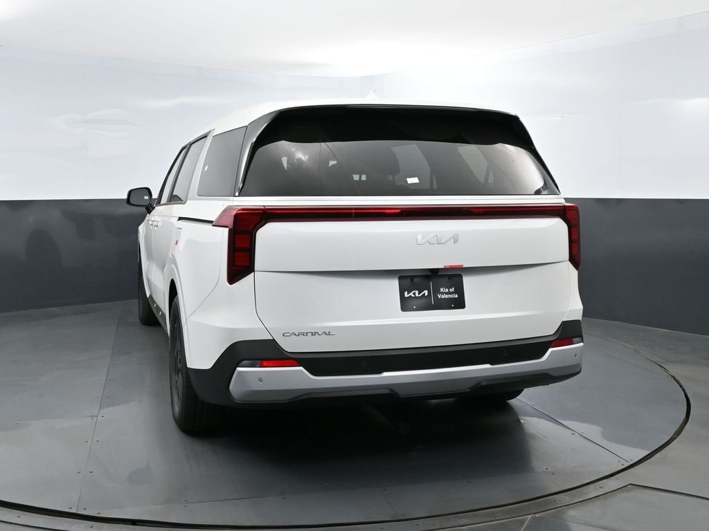 New 2026 Snow White Pearl Kia LXS image 23