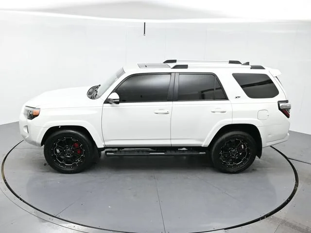 Used 2019 Super White Toyota SR5 image 34