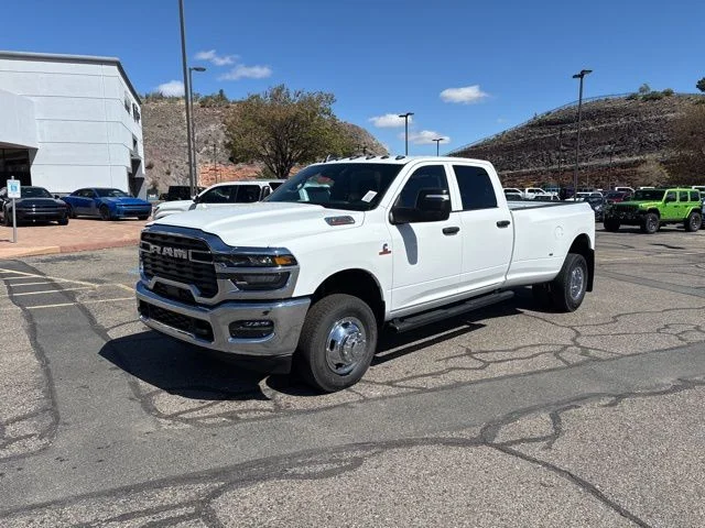 New 2026 Bright White Clear-Coat Exterior Paint RAM Tradesman image 2