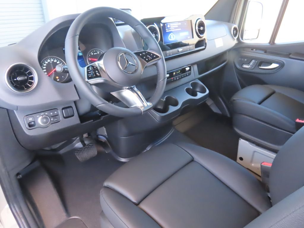 New 2026  Mercedes-Benz Passenger 144 WB image 10