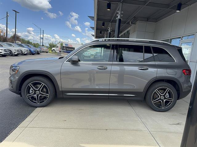 New 2026 Mountain Grey Metallic Mercedes-Benz GLB 250 4MATIC® image 18