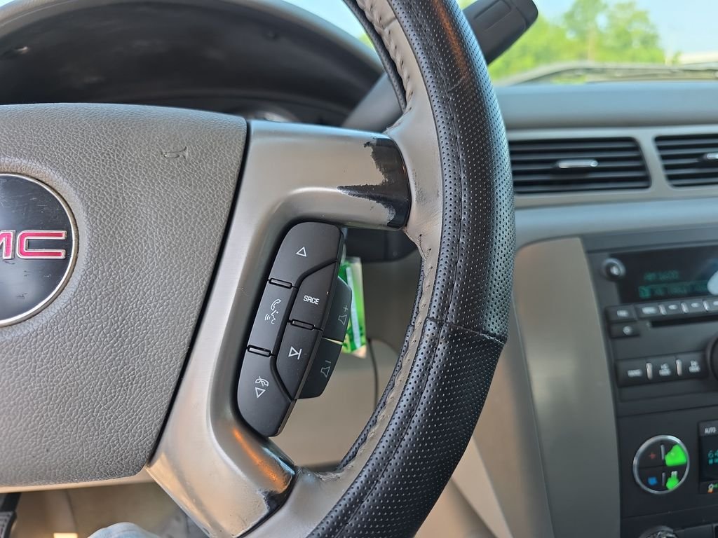 Used 2011 Silver GMC SLT image 22