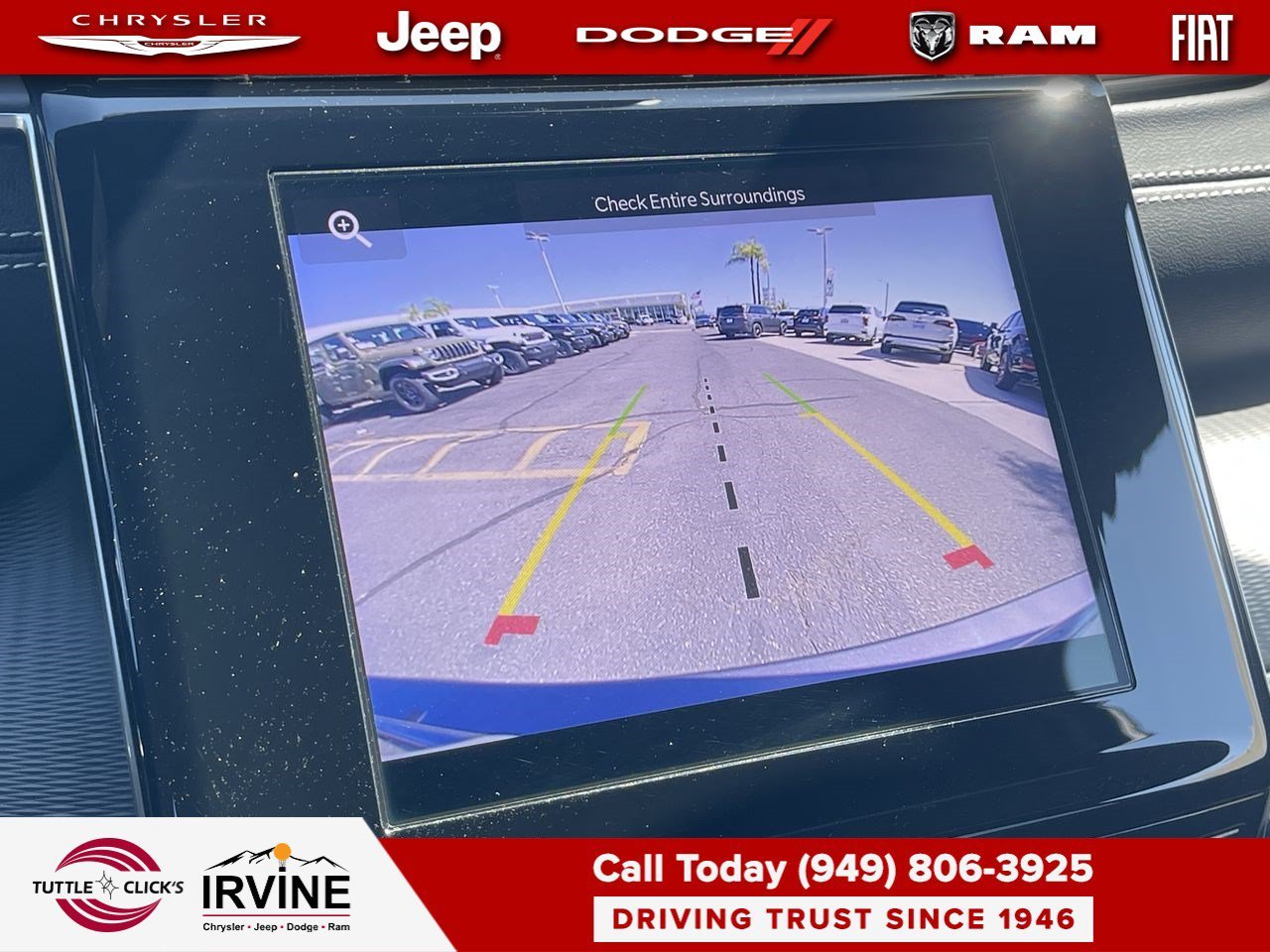 Certified Used 2023 Baltic Gray Metallic Clearcoat Jeep Altitude image 28