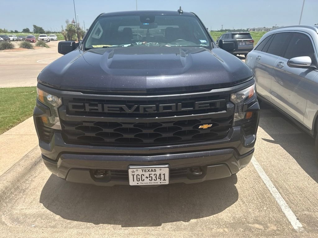Used 2023 Gray Chevrolet Custom image 6