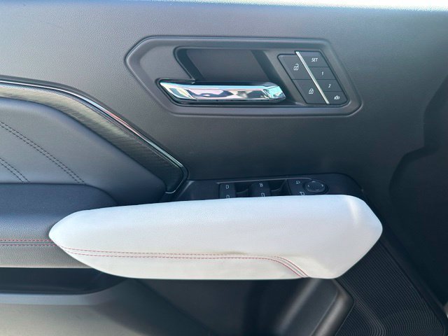 2024 GMC Canyon AT4X - Photo 17