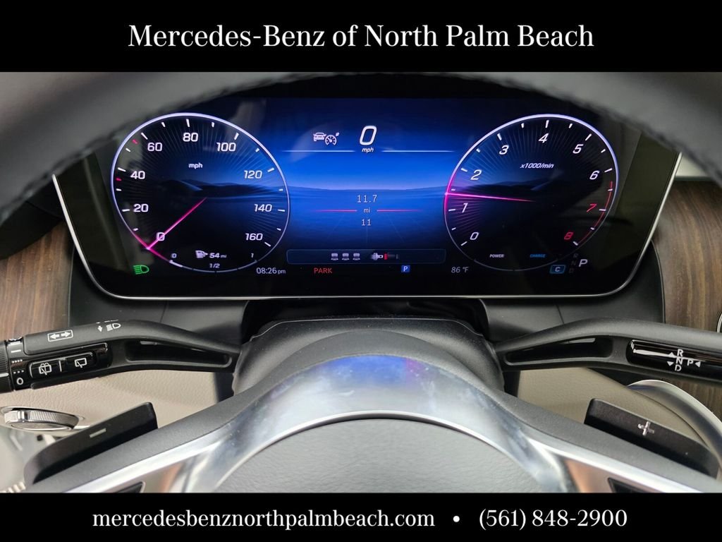 New 2026 Polar White Mercedes-Benz GLC 300 image 17