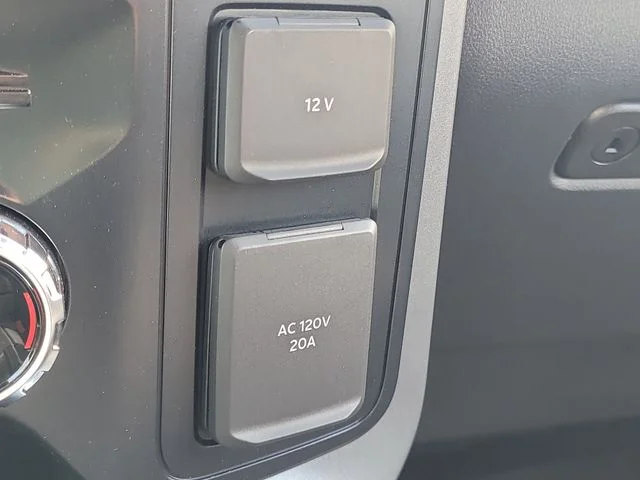 New 2026 Silver Metallic Ford XLT image 26