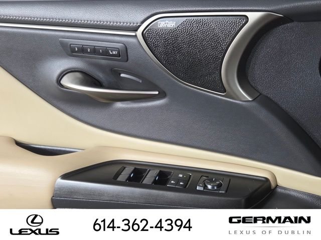Used 2019 Red Lexus 350 Luxury image 26