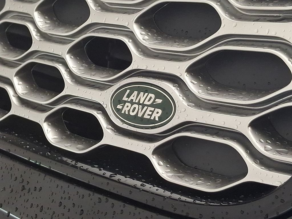 New 2026 Santorini Black Land Rover S image 22