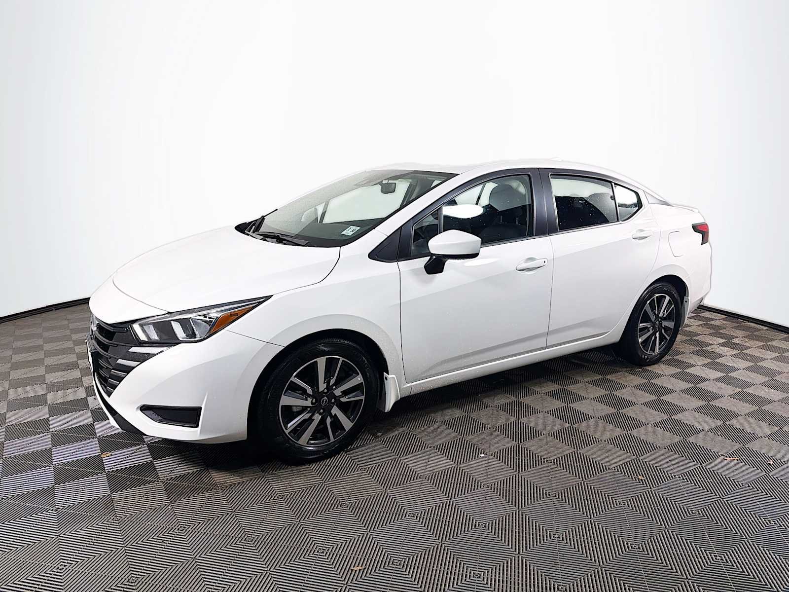 2024 Nissan Versa Sedan SV