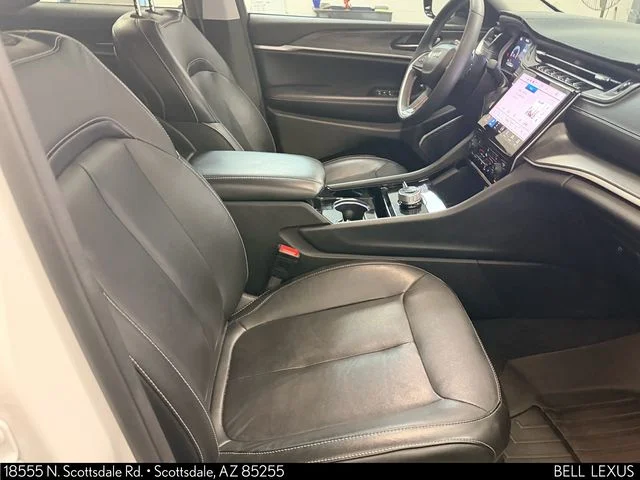 Used 2023 White Jeep Limited image 12