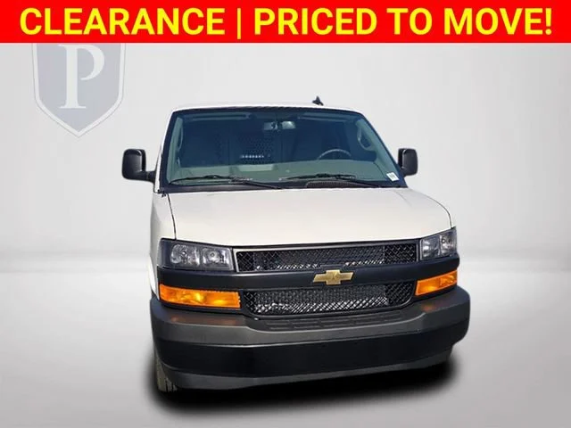 2025 Chevrolet Express Cargo Work Van - Photo 13