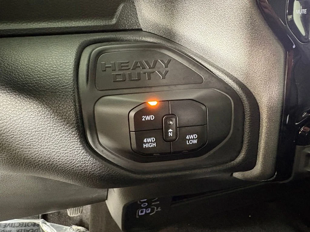 New 2026 Blue Ram Laramie image 28