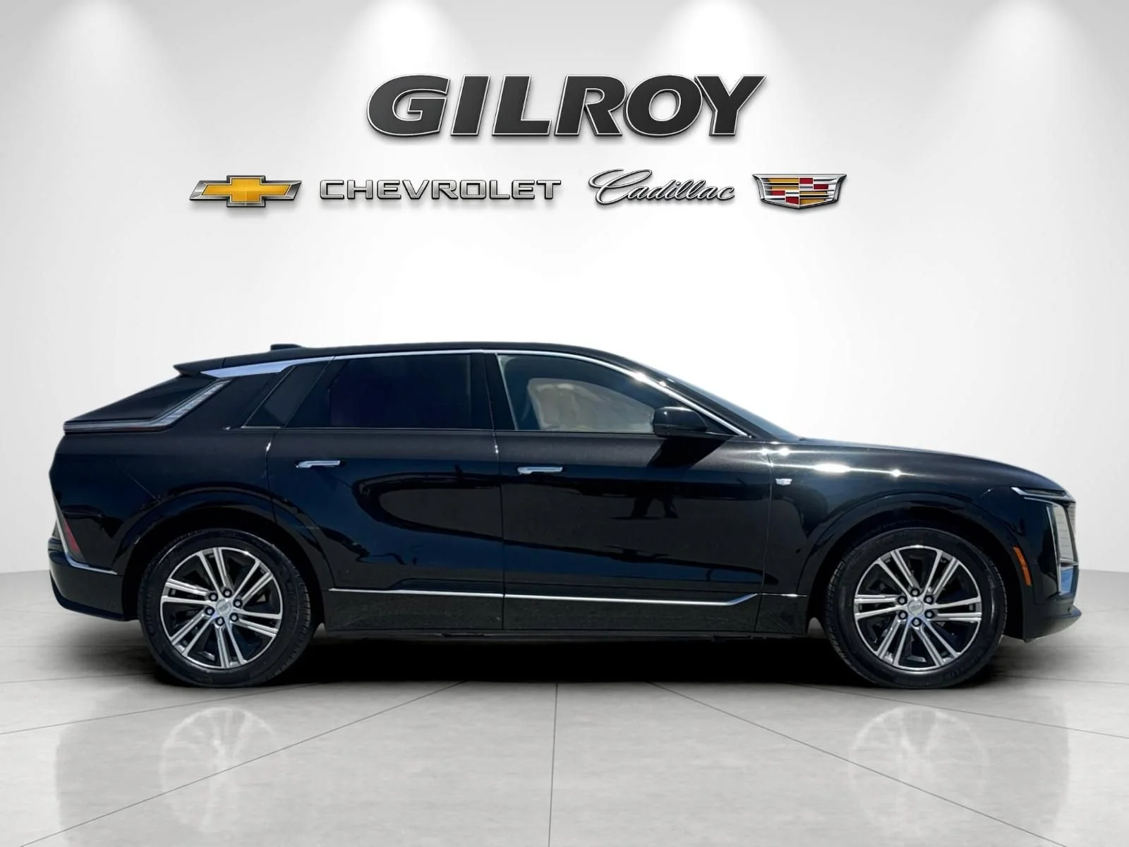 Used 2024 Cadillac LYRIQ Luxury 1 with VIN 1GYKPPRL1RZ116661 for sale in Gilroy, CA