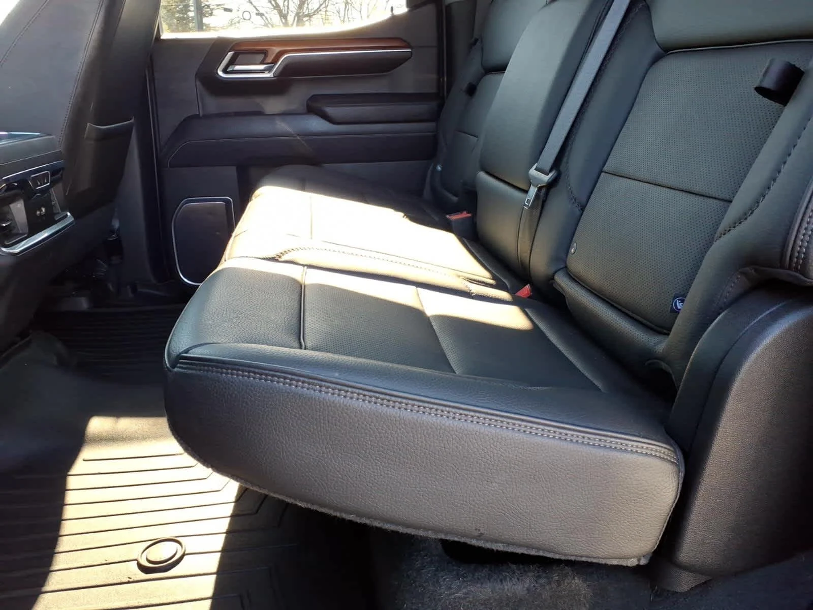 Certified Used 2022 Onyx Black GMC Denali image 11