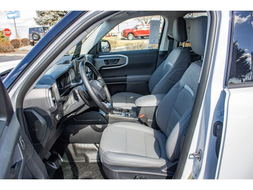 New 2026 OXFORD WHITE Ford Badlands image 14