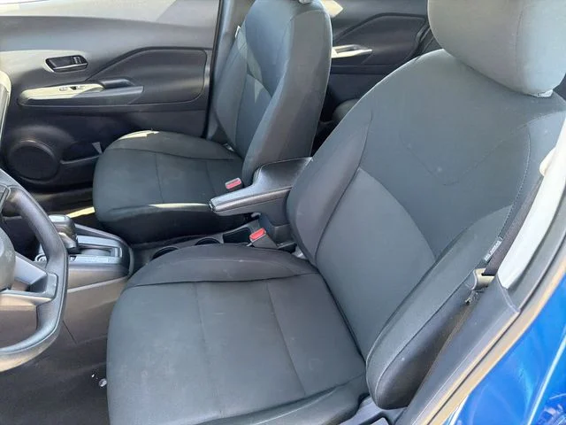 Used 2024 Blue Nissan S image 19