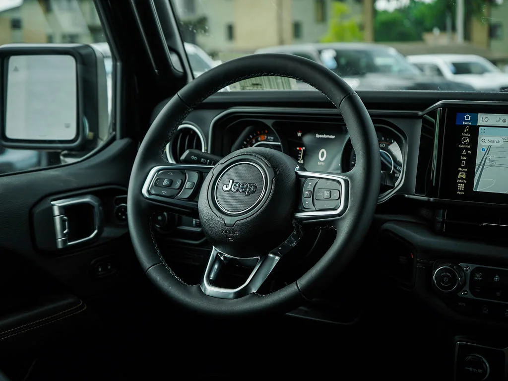 New 2026 Black Clearcoat Jeep Sahara image 15