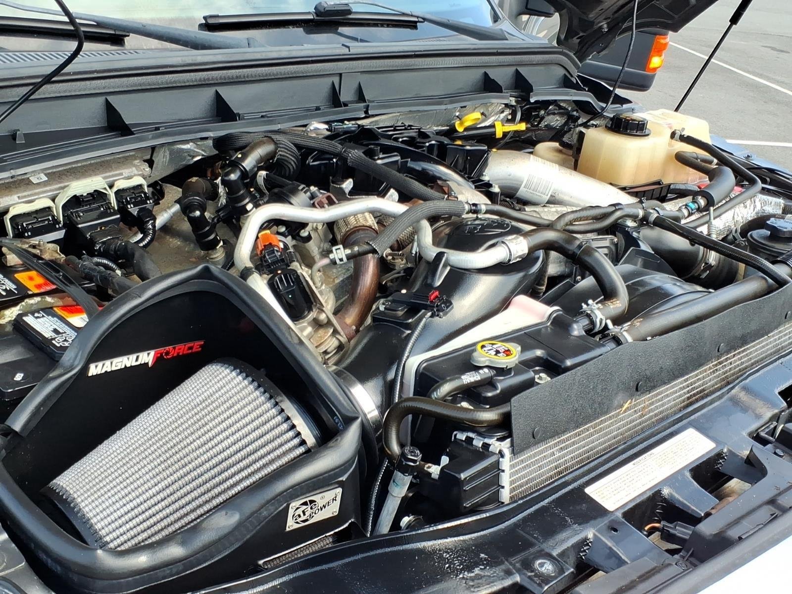 Used 2015  Ford Lariat image 31