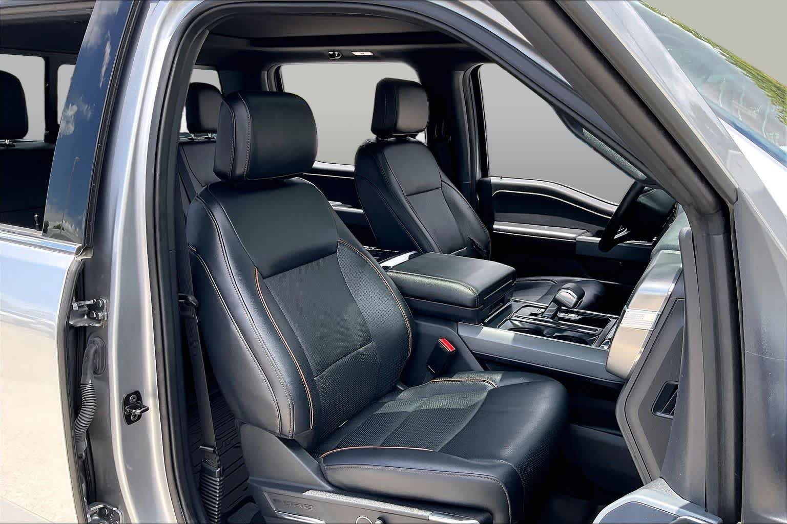 Used 2024 Iconic Silver Ford LARIAT image 9
