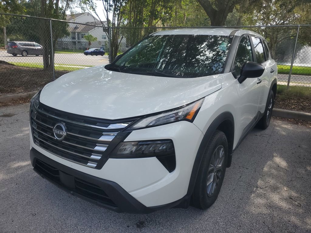 Used 2024 White Nissan S image 3