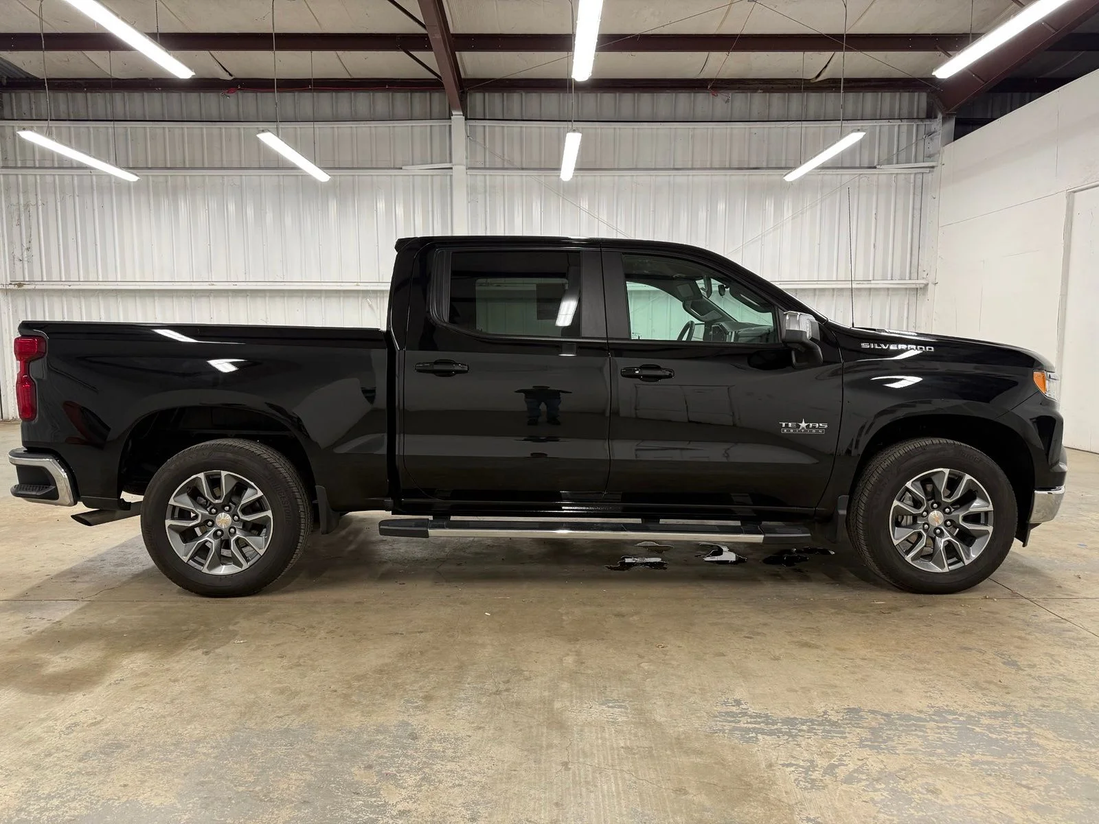 Used 2026 Black Chevrolet LT image 4