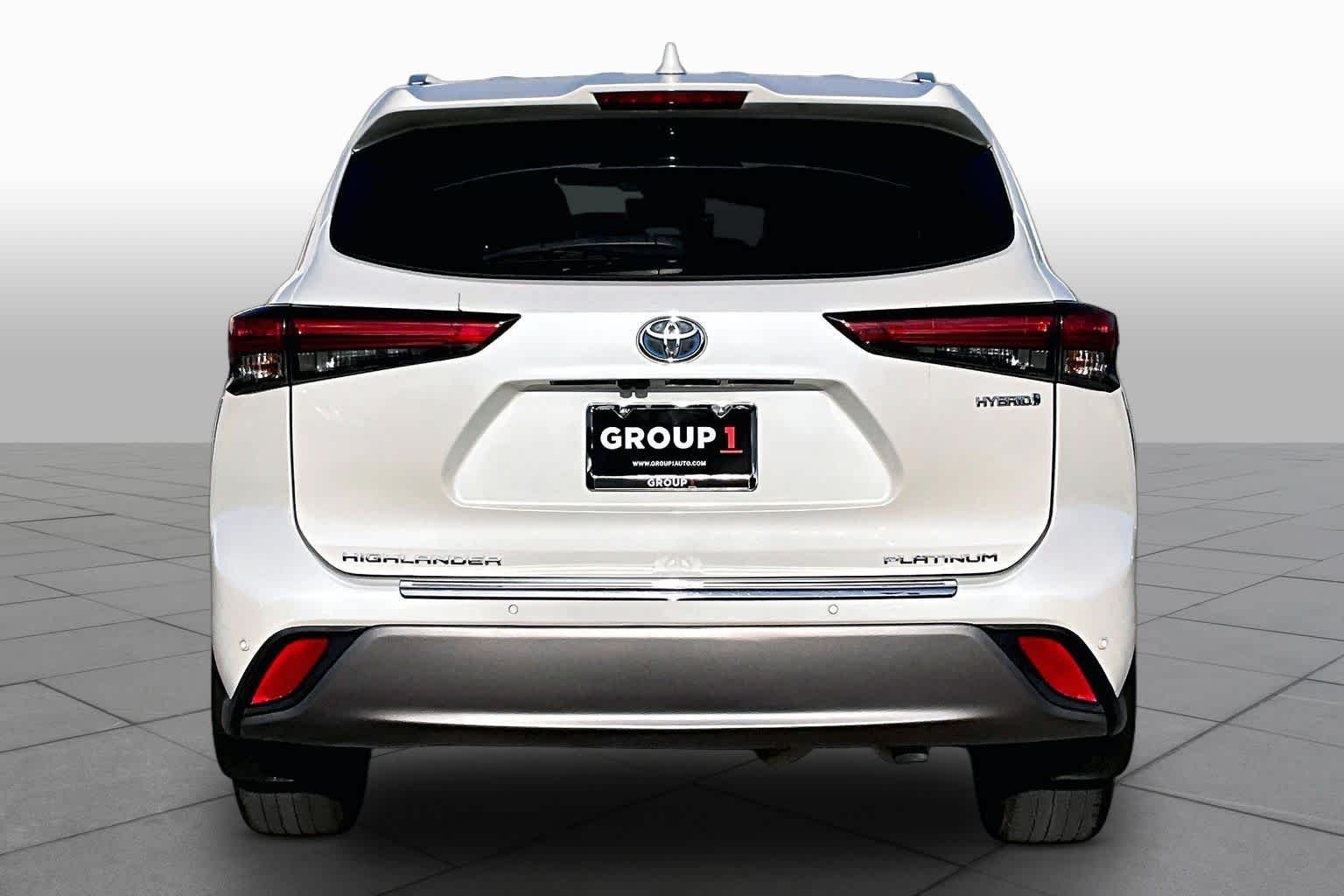 Used 2020 Blizzard Pearl Toyota Hybrid Platinum image 5