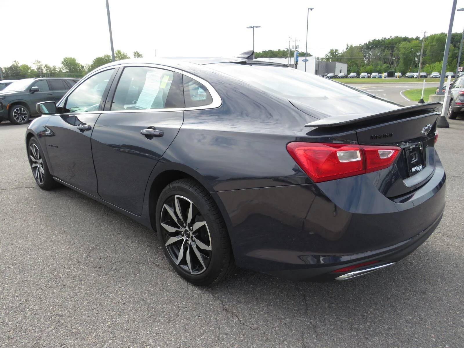 Used 2025 Night Shade Metallic Chevrolet RS image 8