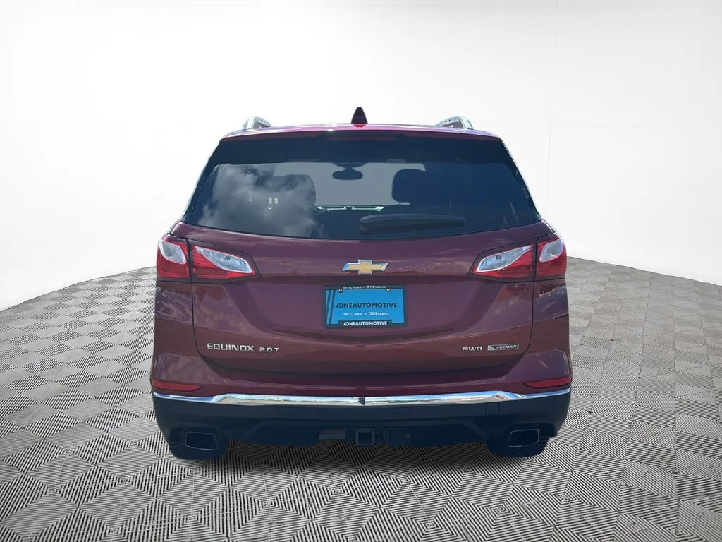 Used 2018 Red Chevrolet Premier image 10