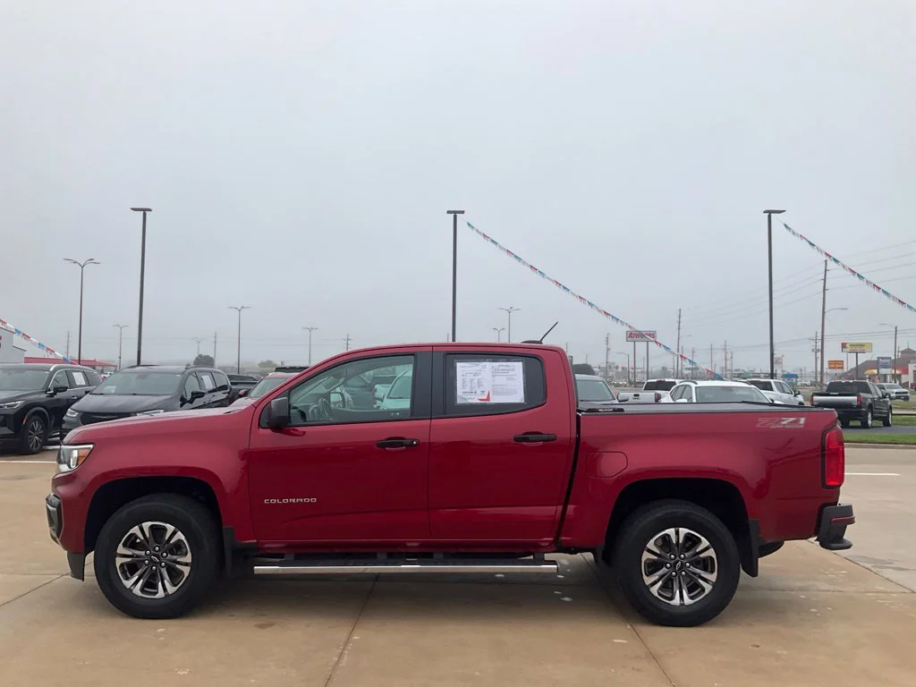 Used 2021 CHERRY RED TINTCOAT Chevrolet 4WD Z71 image 67