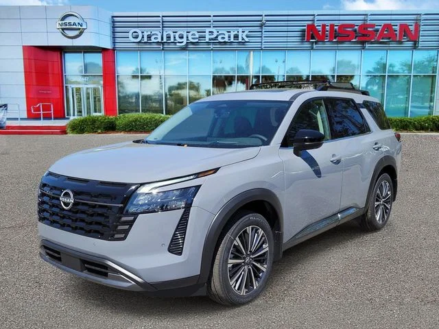 New 2026 Gray Nissan Platinum image 4