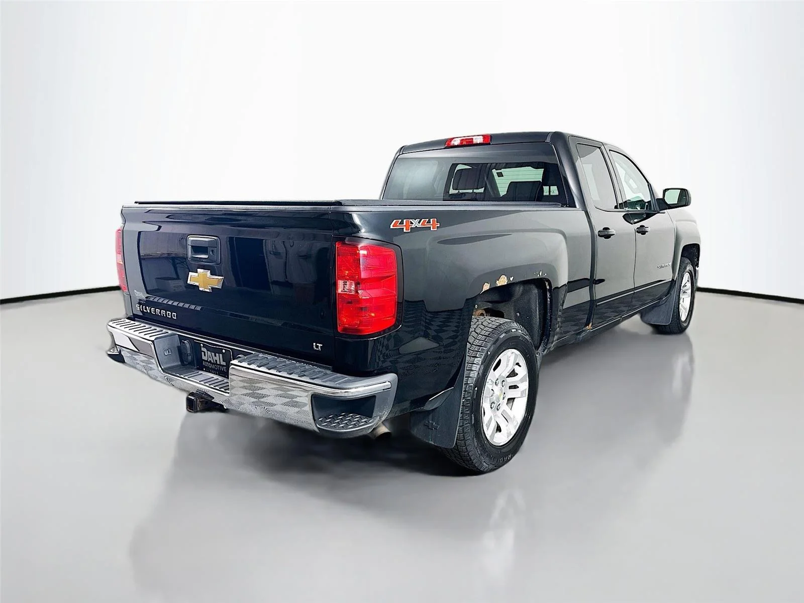 Used 2015 BLACK Chevrolet LT image 13