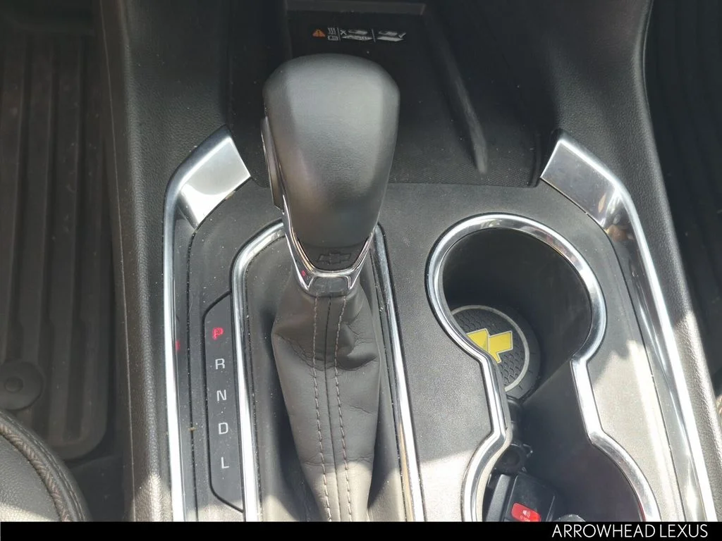 Used 2023 White Chevrolet High Country image 28