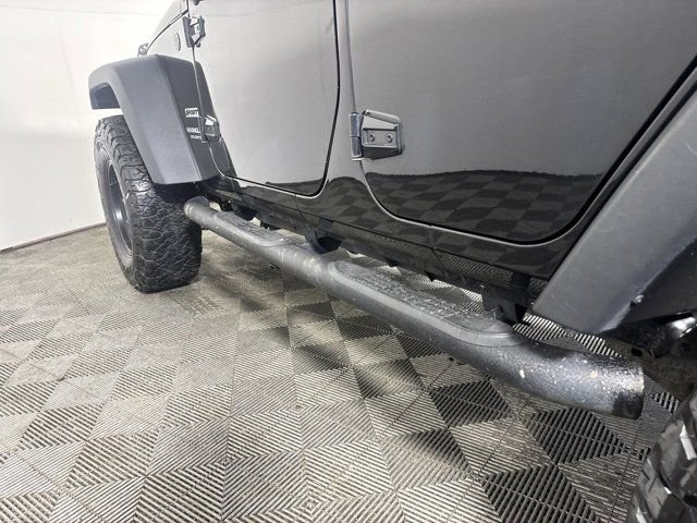 Used 2017 Black Jeep Unlimited Sport image 9