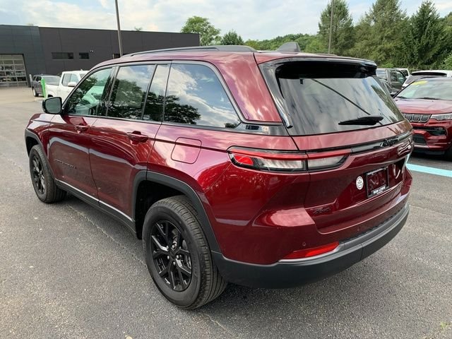 New 2026 Velvet Red Pearlcoat Jeep Altitude image 2