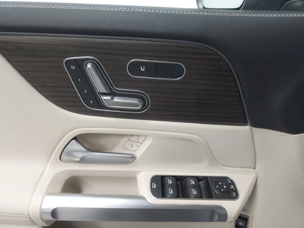 Certified Used 2026 Cirrus Silver Metallic Mercedes-Benz GLB 250 image 6
