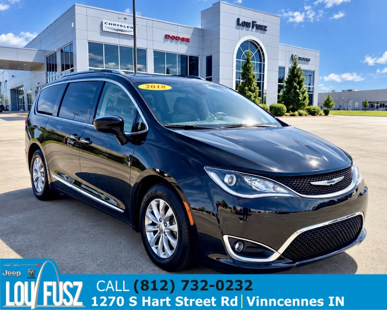 Used 2018 Brilliant Black Crystal Pearlcoat Chrysler Touring L Plus image 1