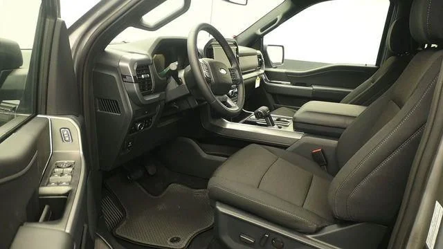New 2026 Iconic Silver Metallic Ford XLT image 13