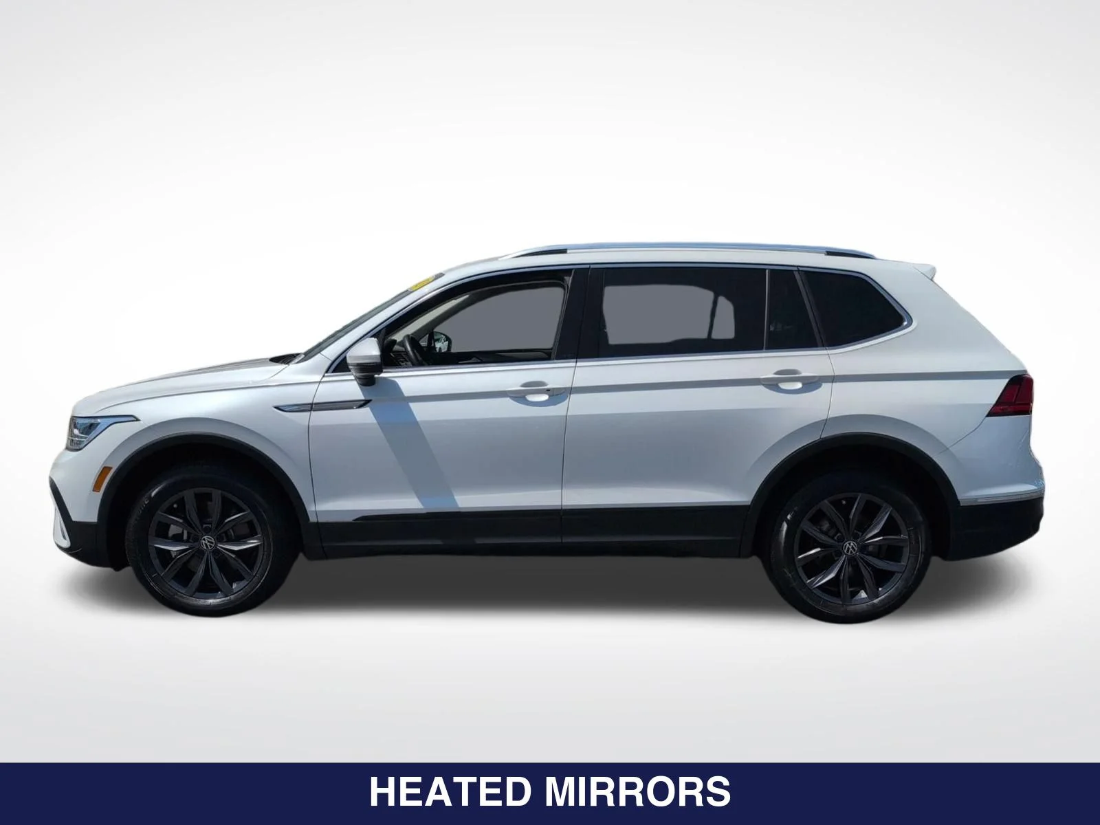 Used 2023 White Volkswagen 2.0T SE image 5