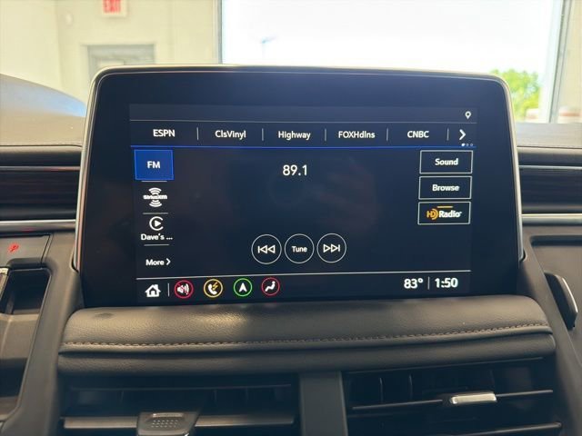 Used 2021 SHADOW GRAY METALLIC Chevrolet High Country image 23
