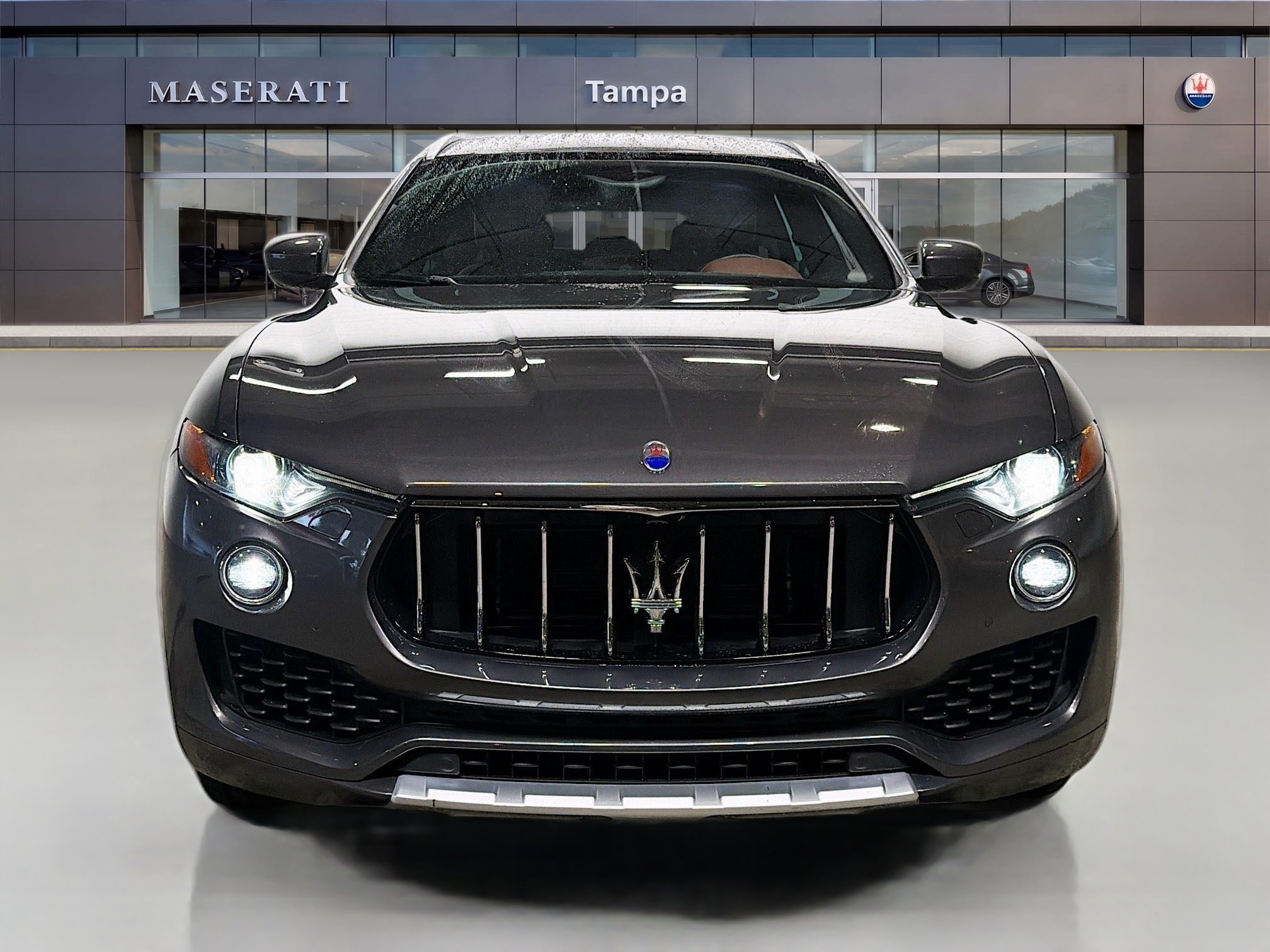 Used 2018 Gray Maserati GranLusso image 8