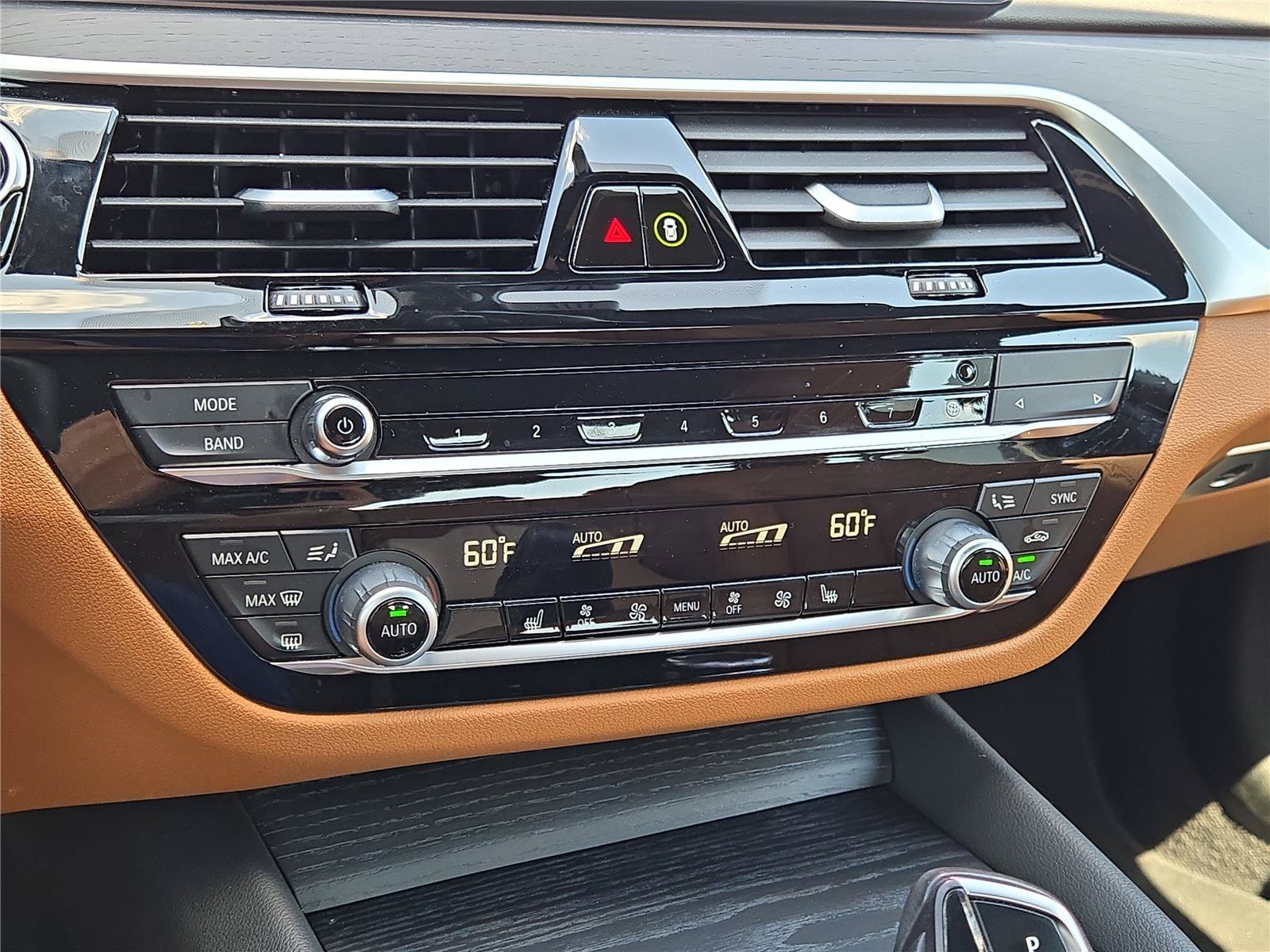 2023 BMW 5 Series 530i - Photo 30