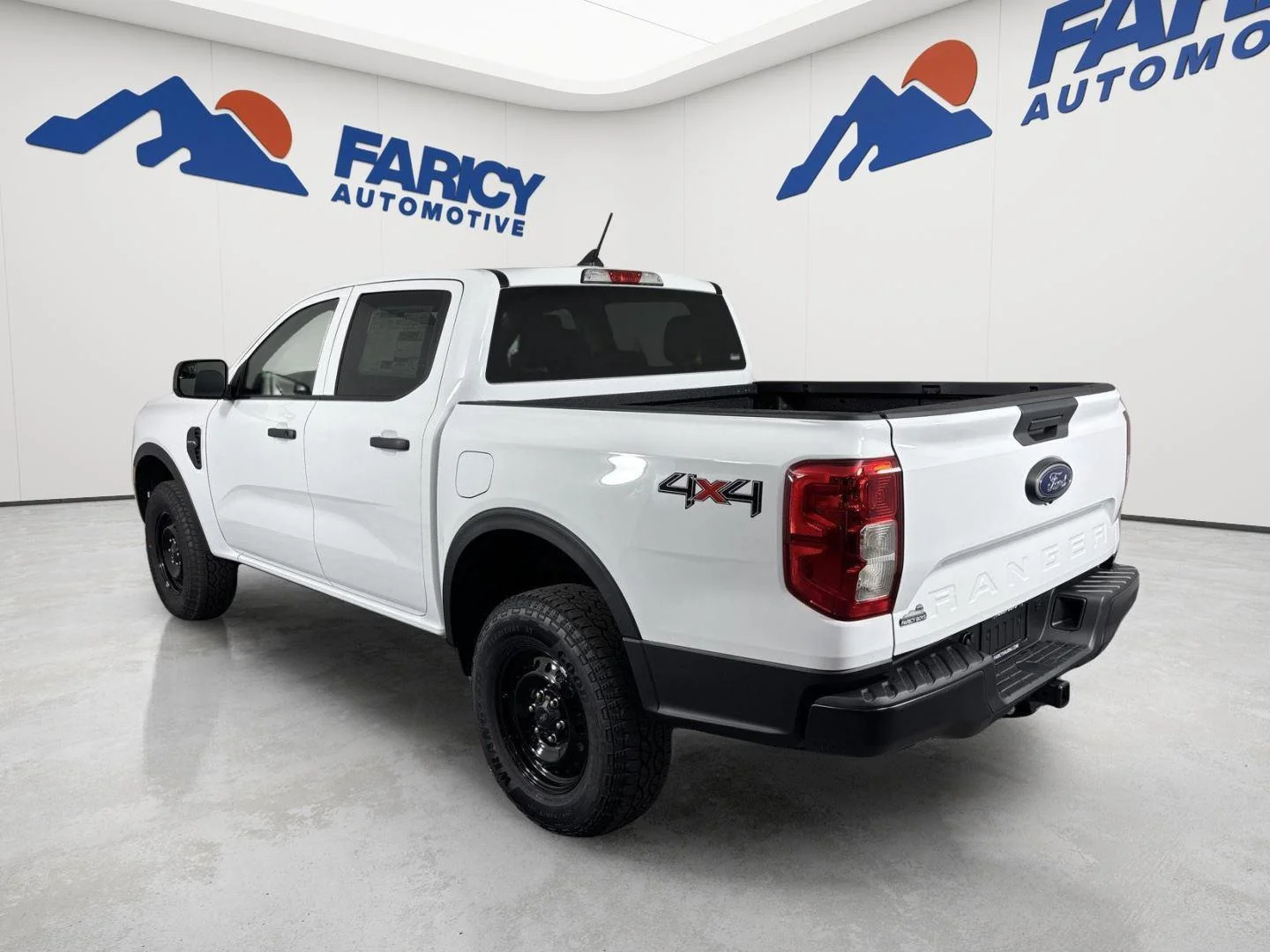 Used 2026 Oxford White Ford XL image 3