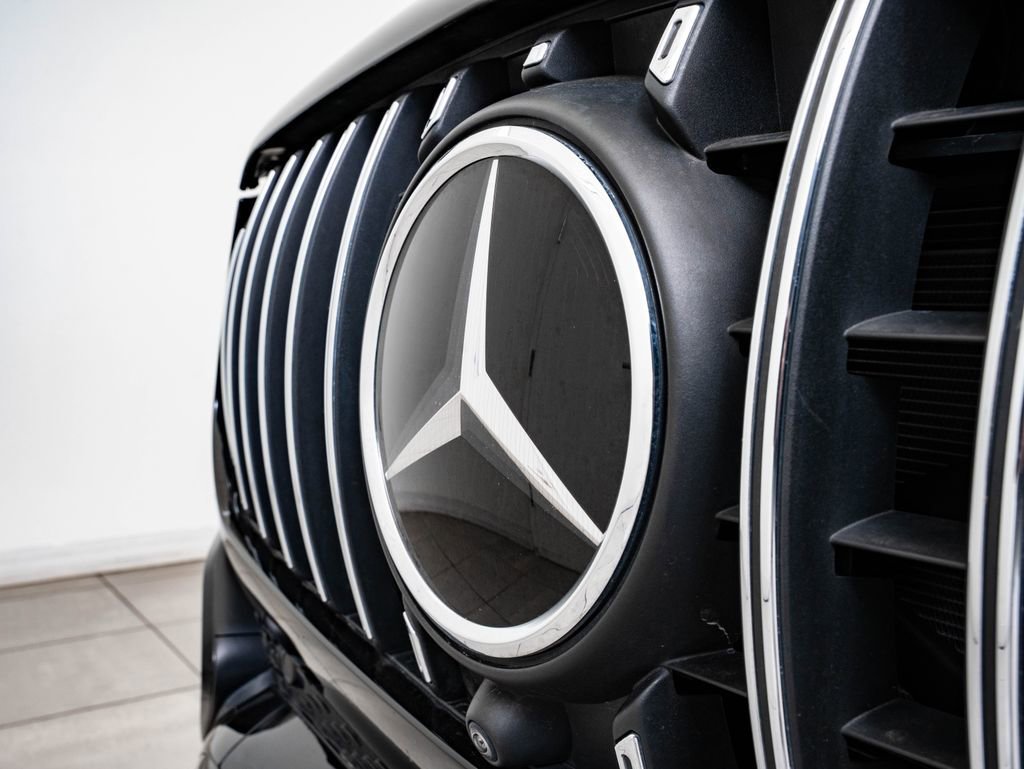 Used 2024 Obsidian Black Metallic Mercedes-Benz GLE 53 AMG® image 3