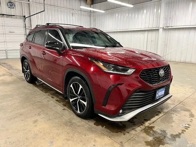 2022 Toyota Highlander XSE