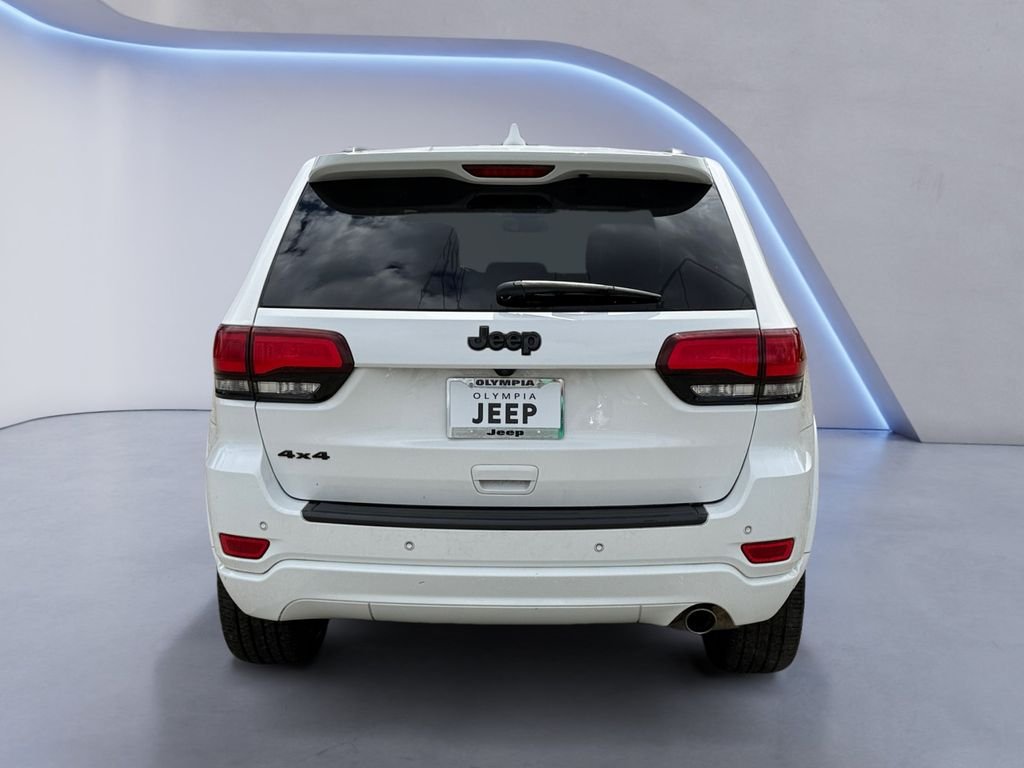 Used 2021 White Jeep Laredo X image 5
