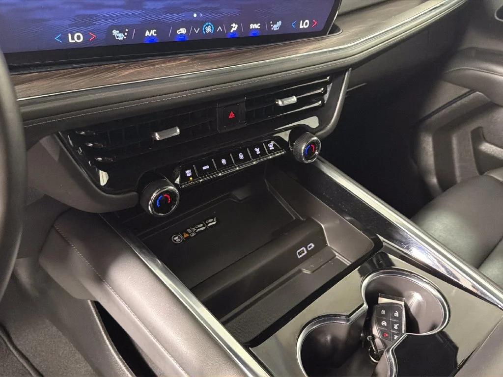 Used 2025 Black Chevrolet LT image 26