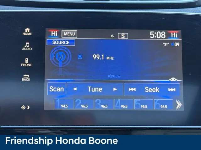 Used 2021 White Honda EX image 21