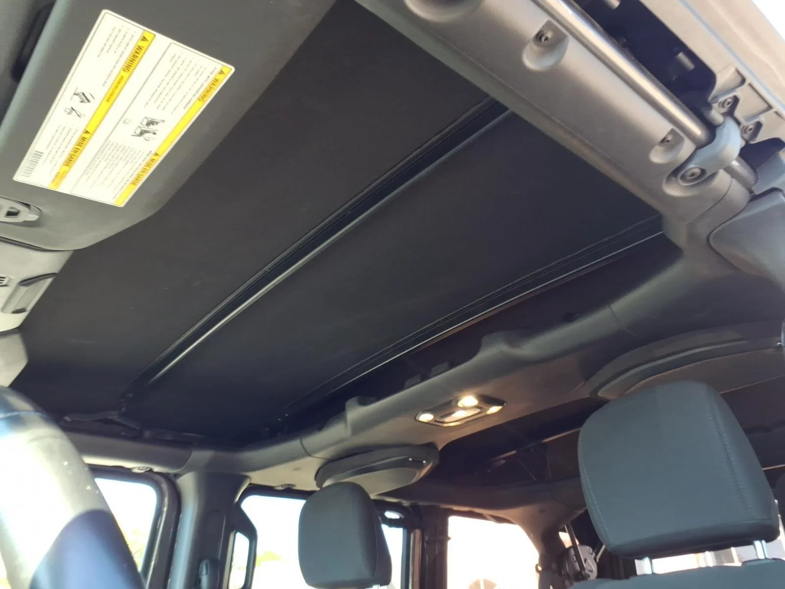 Used 2020 Granite Crystal Metallic Clearcoat Jeep Sport S image 5